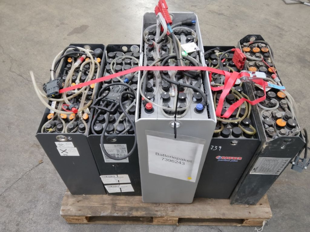 Weitere 5XBATTERIEN - Construction machinery: picture 4 Weitere 5XBATTERIEN - Construction machinery: picture 4
