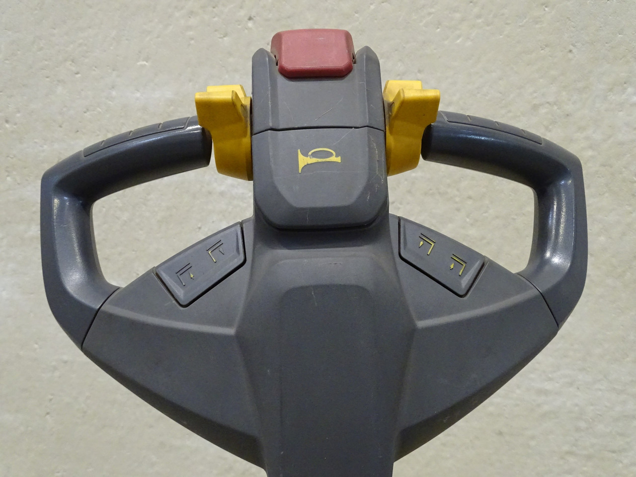 Hyundai 15EP - Pallet truck: picture 3 Hyundai 15EP - Pallet truck: picture 3