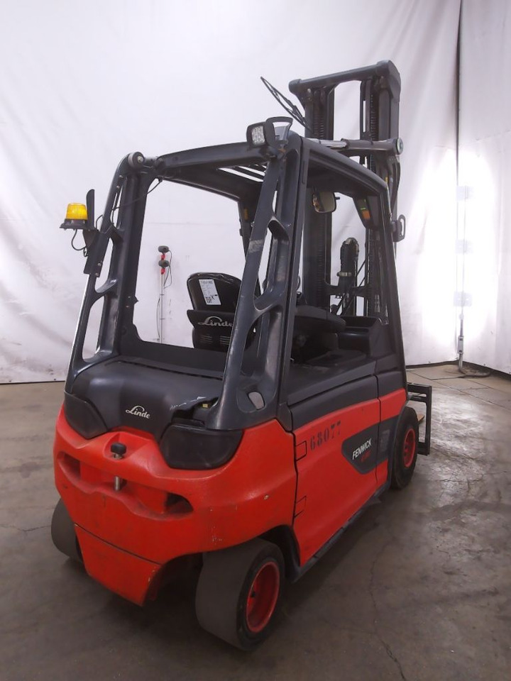 Linde E30L-01 - Electric forklift: picture 2 Linde E30L-01 - Electric forklift: picture 2