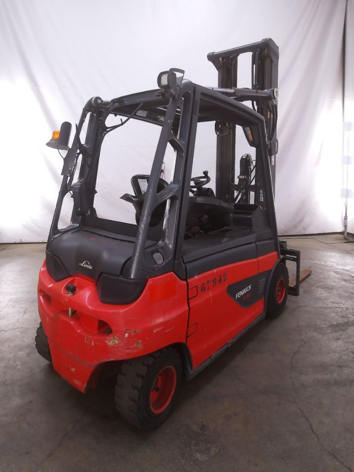Linde E30L-01 - Electric forklift: picture 2 Linde E30L-01 - Electric forklift: picture 2