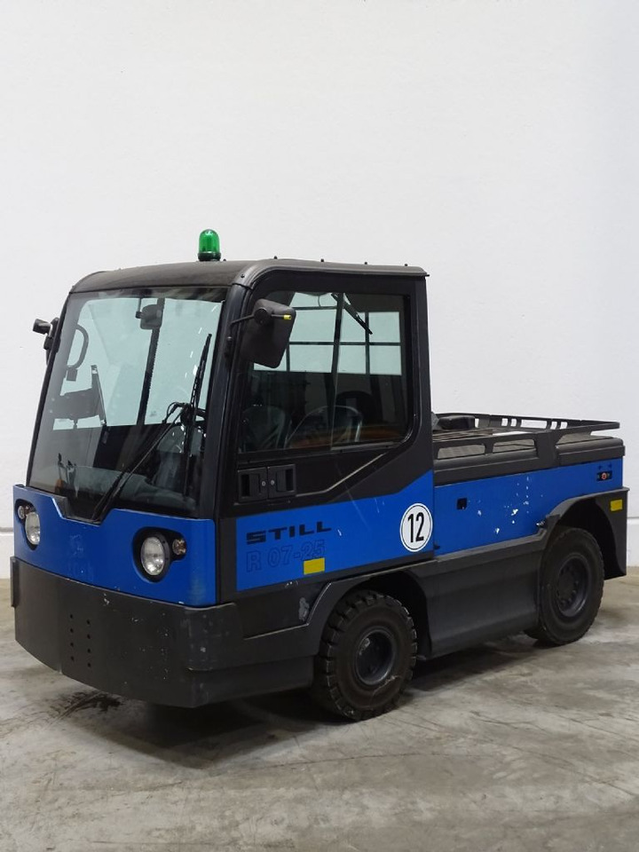 Linde P250 - Tow tractor: picture 1 Linde P250 - Tow tractor: picture 1