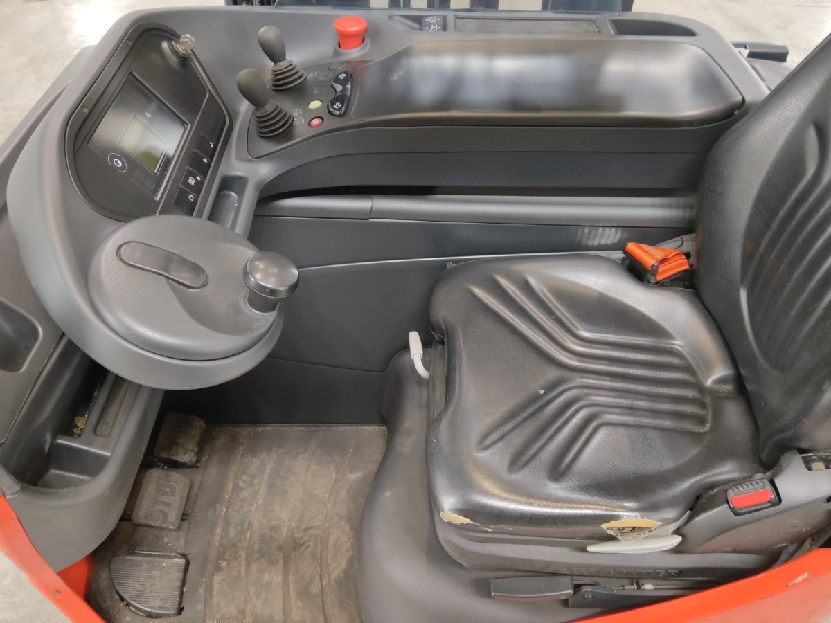 Linde R14-01 - Reach truck: picture 3 Linde R14-01 - Reach truck: picture 3