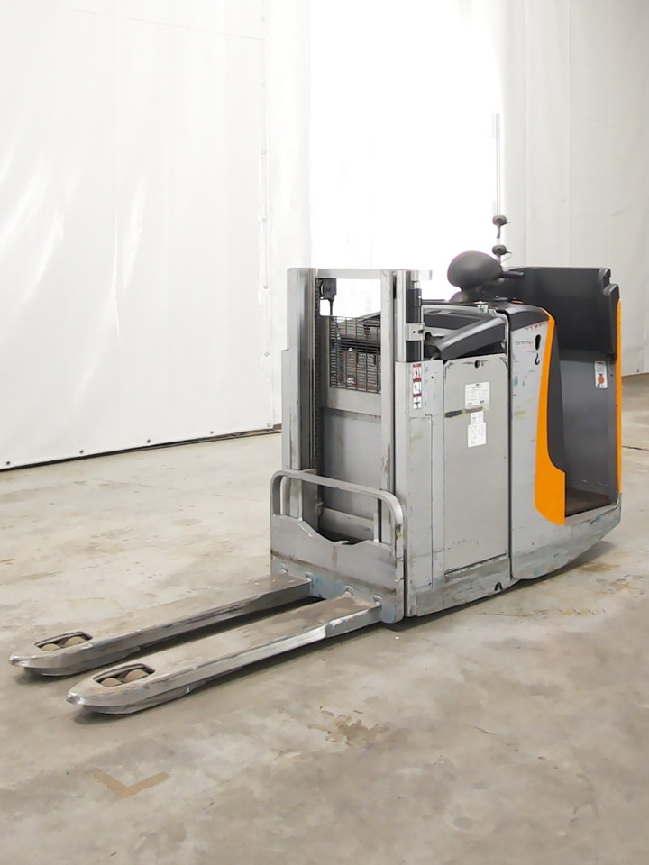 Still EXD-S20 - Stacker: picture 1 Still EXD-S20 - Stacker: picture 1