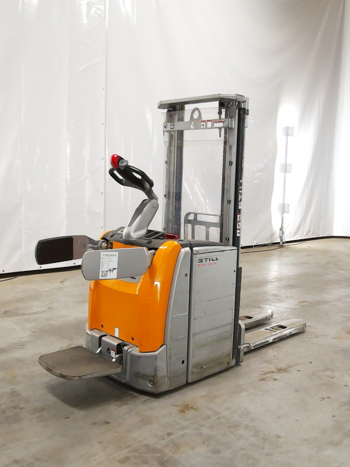 Still EXV-SF14 - Stacker: picture 2 Still EXV-SF14 - Stacker: picture 2