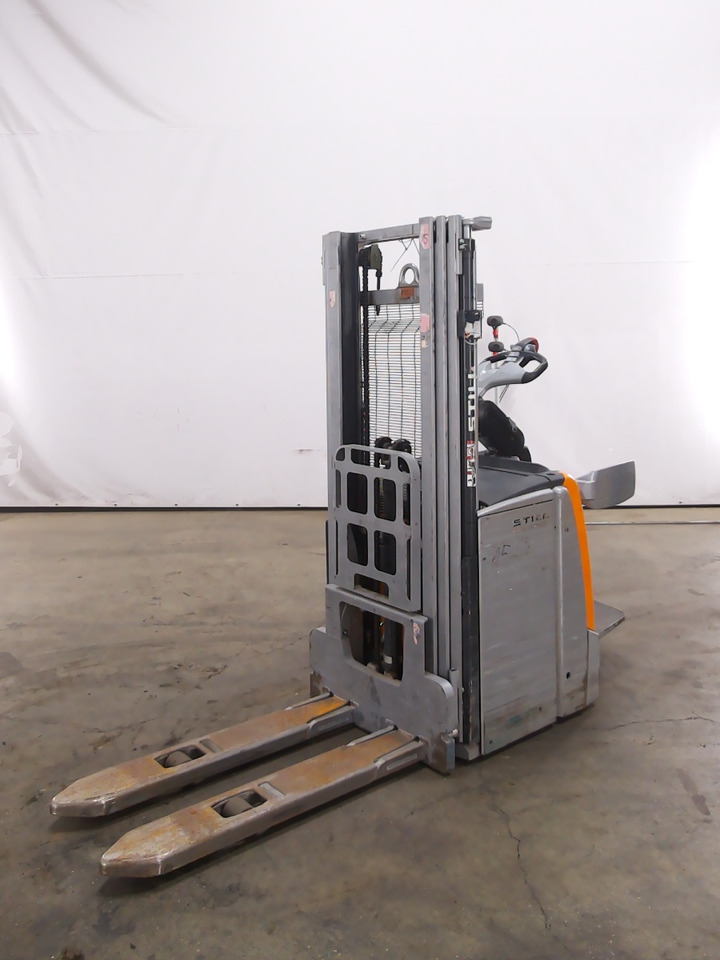 Still EXV-SF16 - Stacker: picture 1 Still EXV-SF16 - Stacker: picture 1