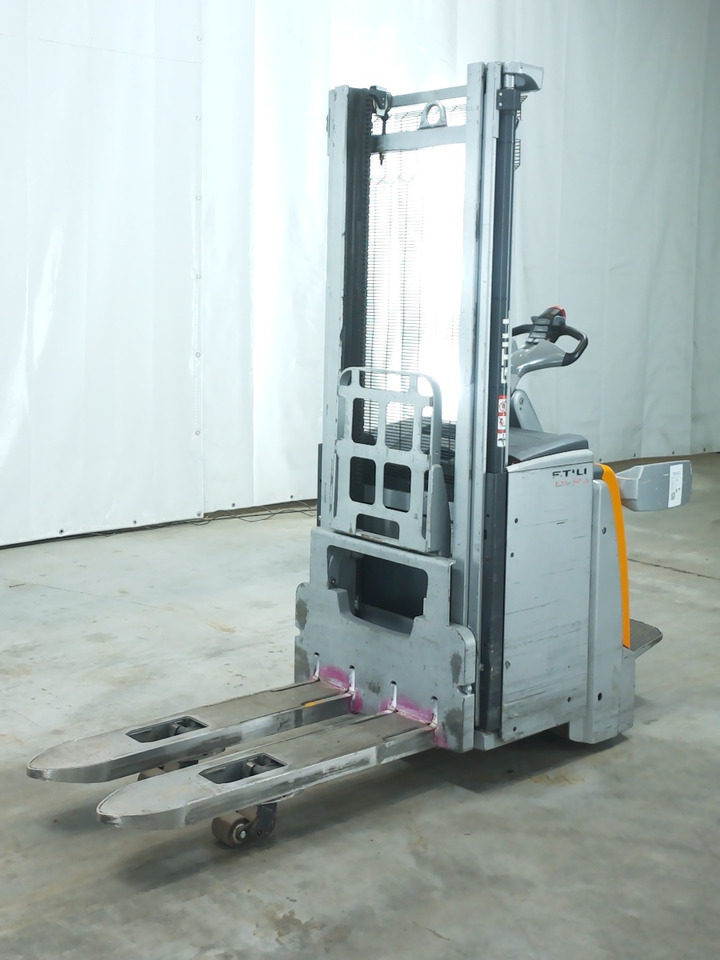 Still EXV-SF20I/570MM - Stacker: picture 1 Still EXV-SF20I/570MM - Stacker: picture 1