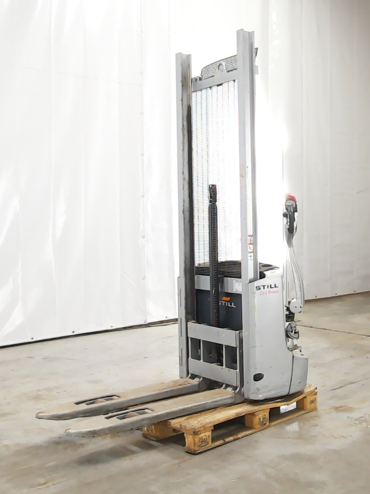 Still EXV10 - Stacker: picture 1 Still EXV10 - Stacker: picture 1