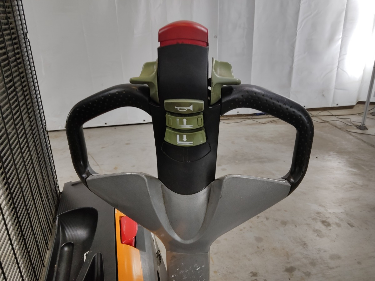 Still EXV12 - Stacker: picture 3 Still EXV12 - Stacker: picture 3