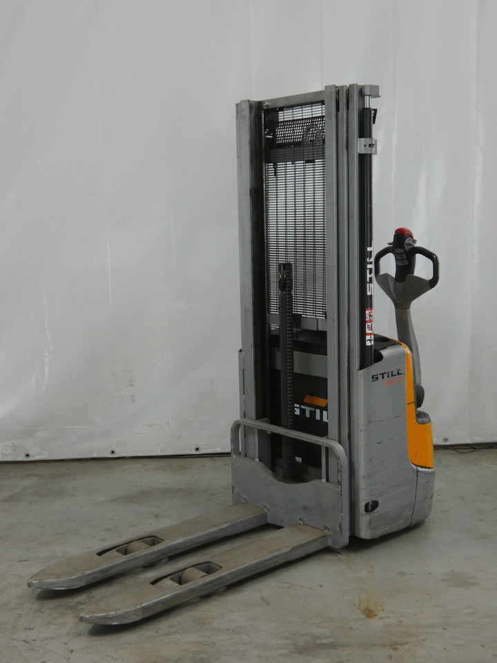 Still EXV12 - Stacker: picture 1 Still EXV12 - Stacker: picture 1