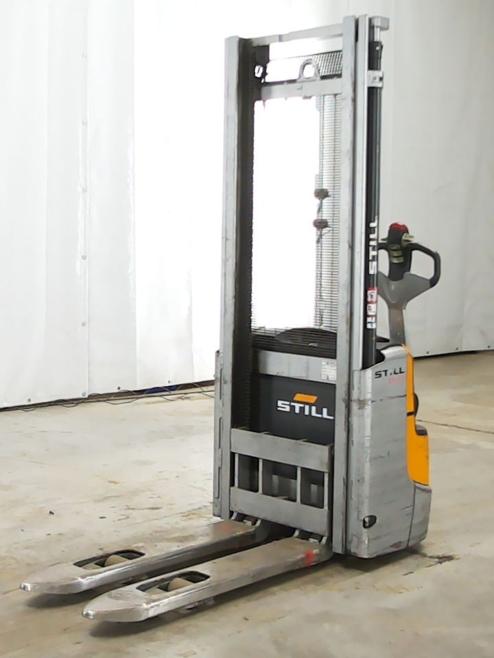 Still EXV12 - Stacker: picture 1 Still EXV12 - Stacker: picture 1