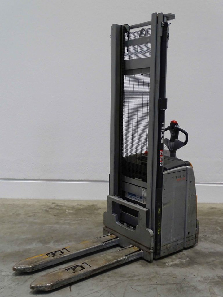 Still EXV16 - Stacker: picture 1 Still EXV16 - Stacker: picture 1