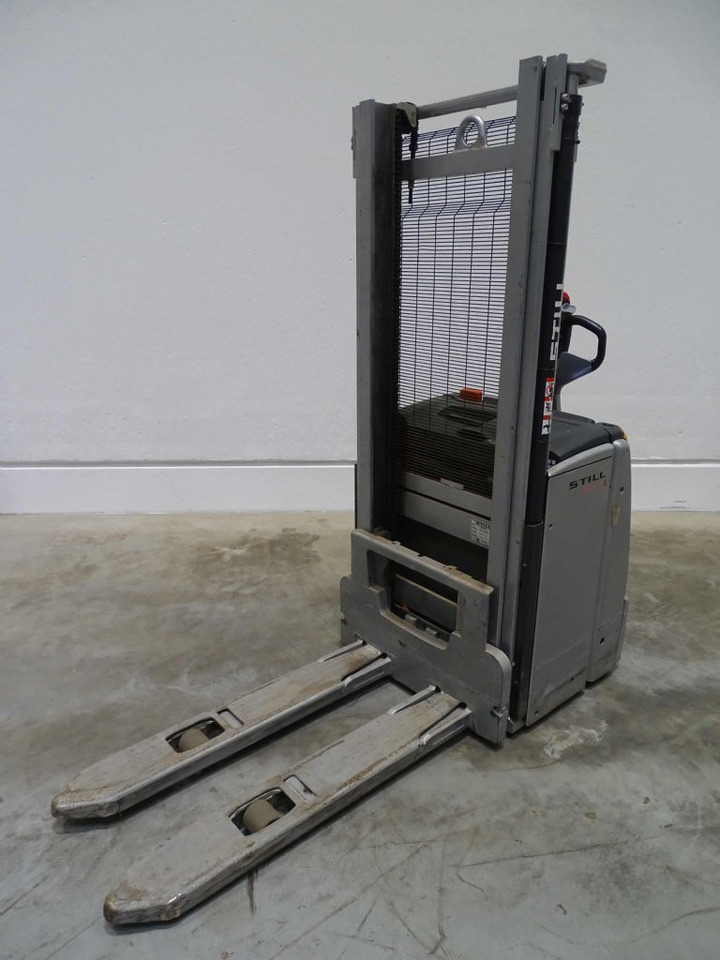 Still EXV16 - Stacker: picture 1 Still EXV16 - Stacker: picture 1