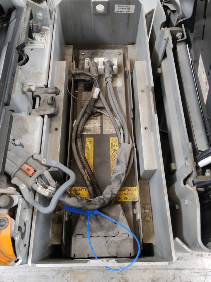 Still LTX50/LIION - Tow tractor: picture 4 Still LTX50/LIION - Tow tractor: picture 4