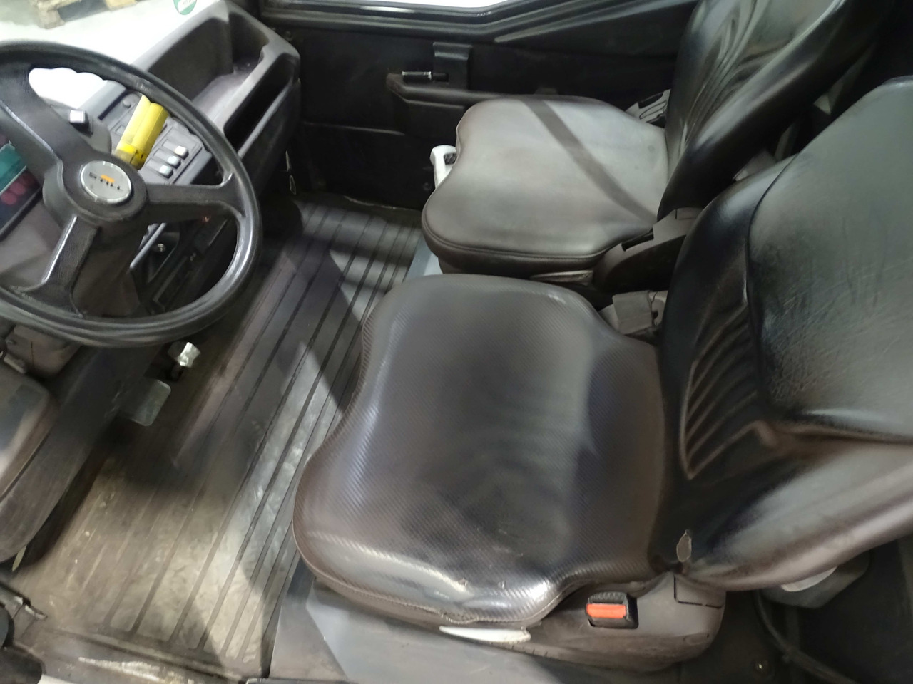 Still R08-20 - Tow tractor: picture 3 Still R08-20 - Tow tractor: picture 3