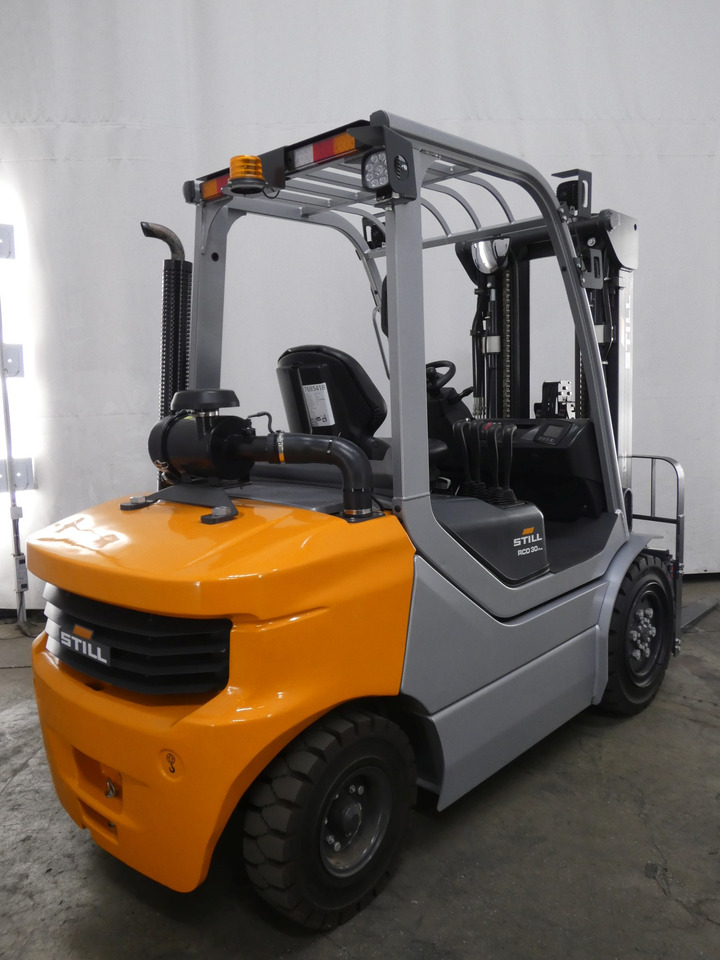 Still RCD30 - Diesel forklift: picture 2 Still RCD30 - Diesel forklift: picture 2