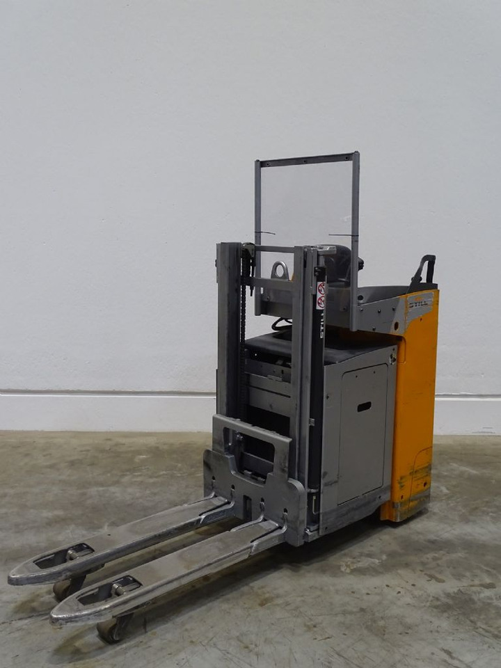 Still SXD20 - Stacker: picture 1 Still SXD20 - Stacker: picture 1