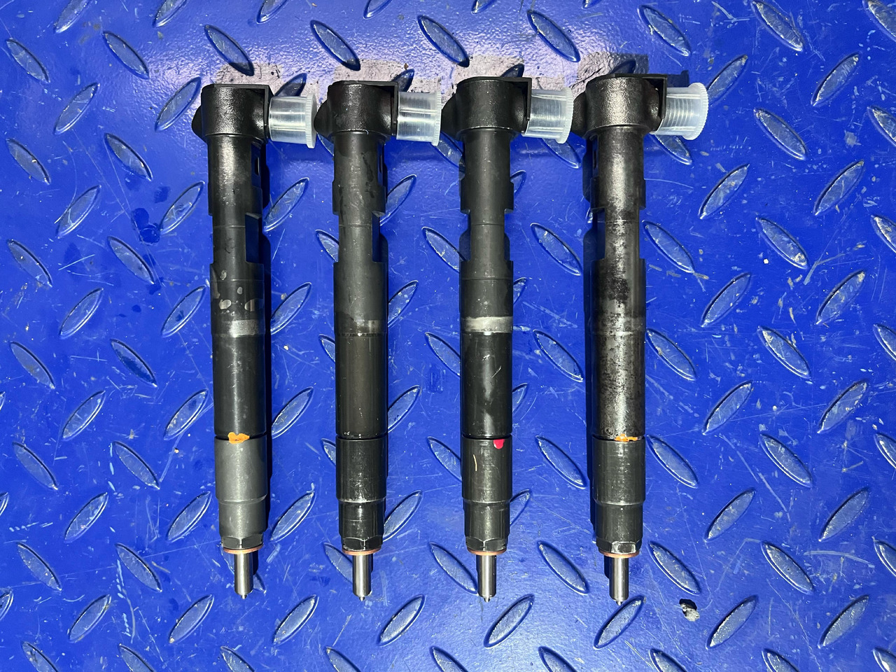 DELPHI EURO 5 Mercedes Benz A6510704987 - Injector: picture 1 DELPHI EURO 5 Mercedes Benz A6510704987 - Injector: picture 1