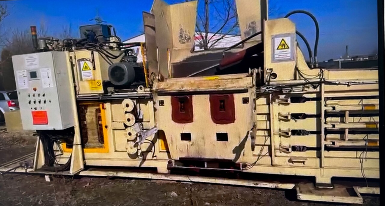 Industrial equipment Klanke S-45 HKV Karton Plastic Press: picture 11