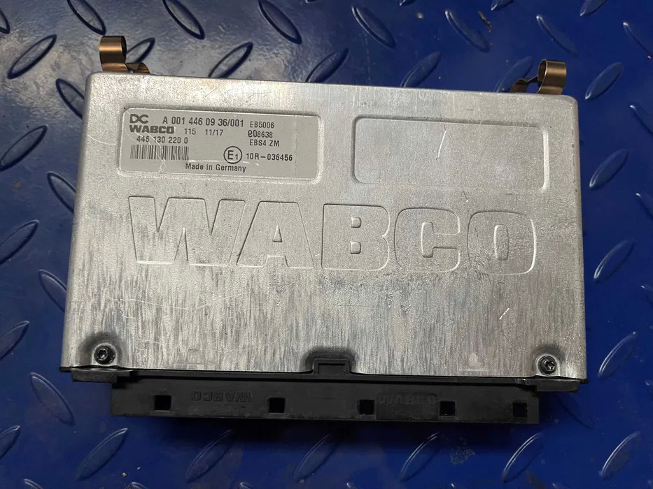 Mercedes Wabco EBS4 - ECU for Truck: picture 1 Mercedes Wabco EBS4 - ECU for Truck: picture 1