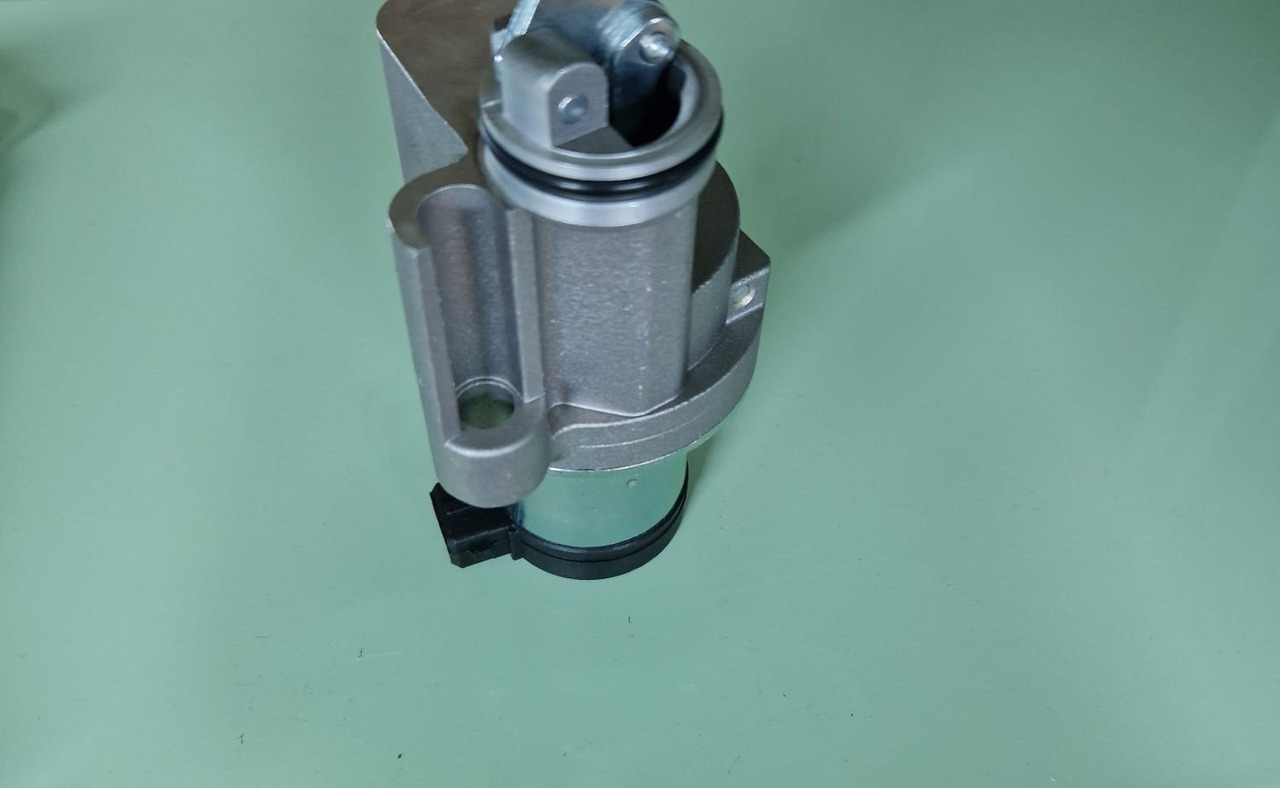 DEUTZ Bobina de oprire 12 V Deutz 4513018 - Spare parts for Construction machinery: picture 4 DEUTZ Bobina de oprire 12 V Deutz 4513018 - Spare parts for Construction machinery: picture 4