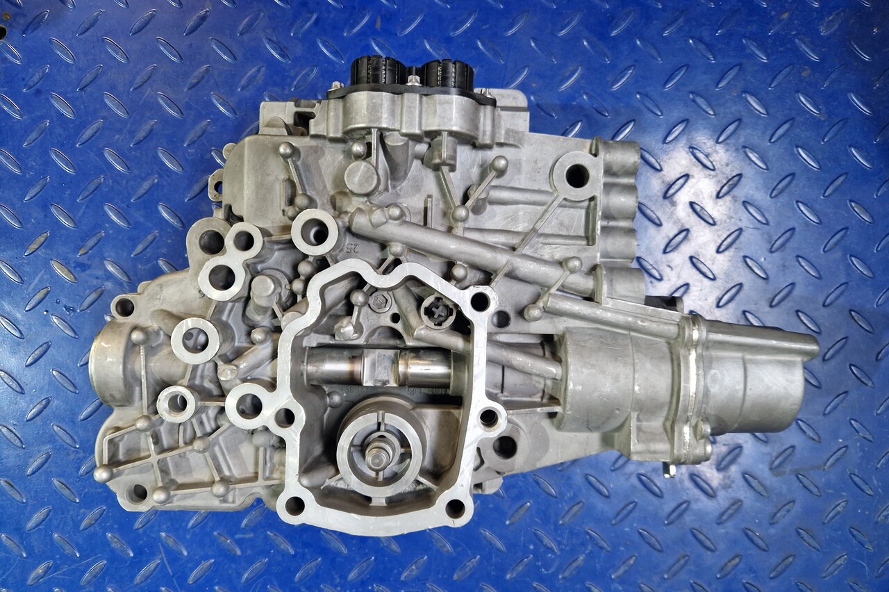 Mercedes MB Actros MP4 transmission shifting cylinder A9602603863 - Spare parts for Other machinery: picture 1 Mercedes MB Actros MP4 transmission shifting cylinder A9602603863 - Spare parts for Other machinery: picture 1