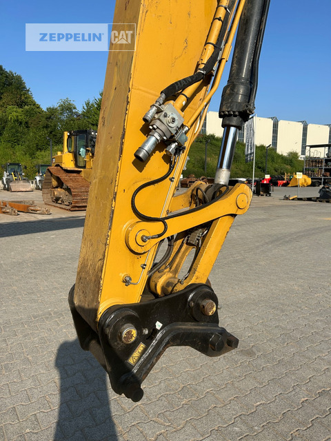 Crawler excavator Cat 323-07B: picture 21