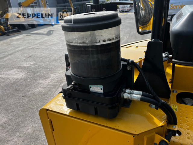 Crawler excavator Cat 325FL: picture 30 Crawler excavator Cat 325FL: picture 30