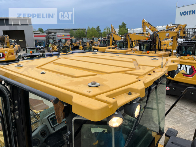 Wheel loader Cat 966M: picture 32