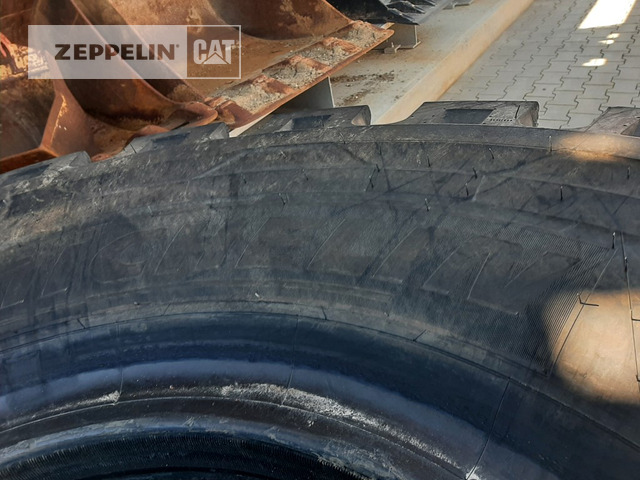 Tire for Construction machinery Michelin 1 x Reifen 36/65R33: picture 6 Tire for Construction machinery Michelin 1 x Reifen 36/65R33: picture 6