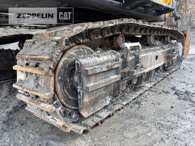 Crawler excavator Volvo EC700BLC: picture 9