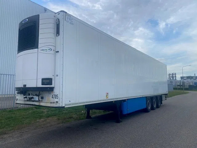 Schmitz Cargobull 2 temp, SCB 53B koelvries met carrier vector 1950MT met tussenwand , 2 verdampers - Refrigerator semi-trailer: picture 1 Schmitz Cargobull 2 temp, SCB 53B koelvries met carrier vector 1950MT met tussenwand , 2 verdampers - Refrigerator semi-trailer: picture 1