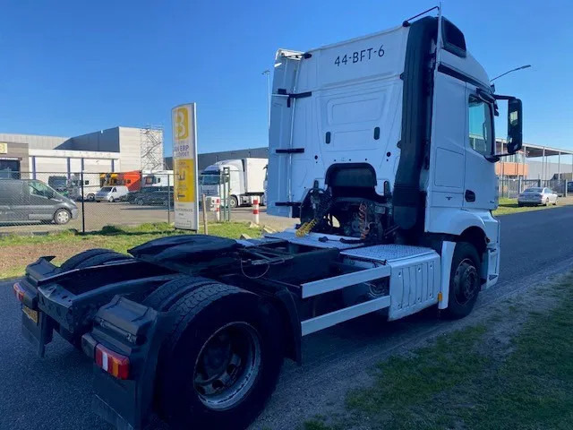 Mercedes-Benz Actros 1840 stream space cabine met spoilers fenders en zonneklep - Tractor unit: picture 4 Mercedes-Benz Actros 1840 stream space cabine met spoilers fenders en zonneklep - Tractor unit: picture 4