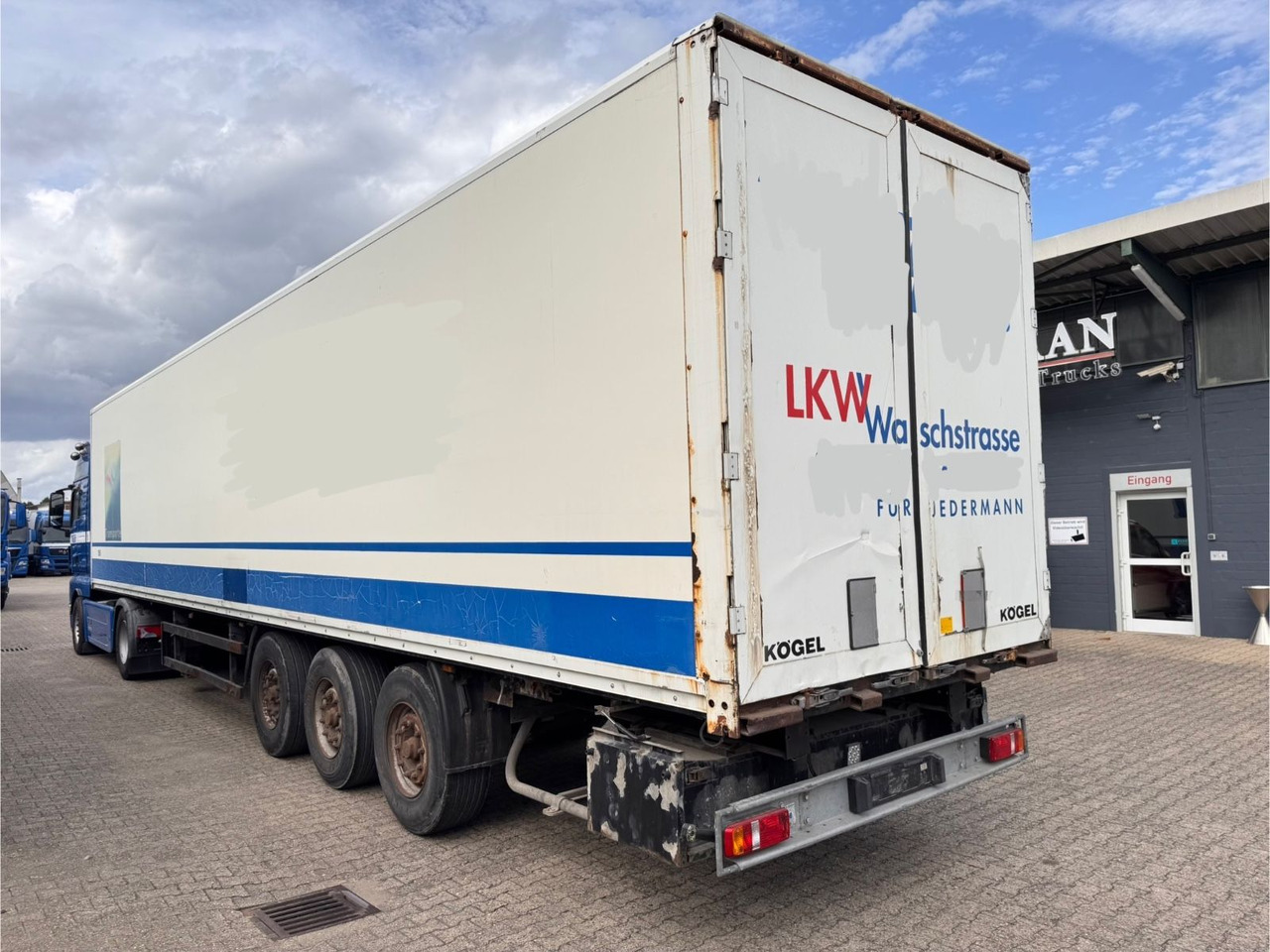 Kögel SPKH 24 Koffer 3-Achser - Closed box semi-trailer: picture 5 Kögel SPKH 24 Koffer 3-Achser - Closed box semi-trailer: picture 5