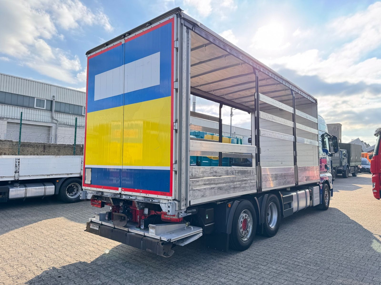 MAN 26.500 TGX+Anh LBW Euro6 Lift/Lenkachse - Curtainsider truck: picture 4 MAN 26.500 TGX+Anh LBW Euro6 Lift/Lenkachse - Curtainsider truck: picture 4