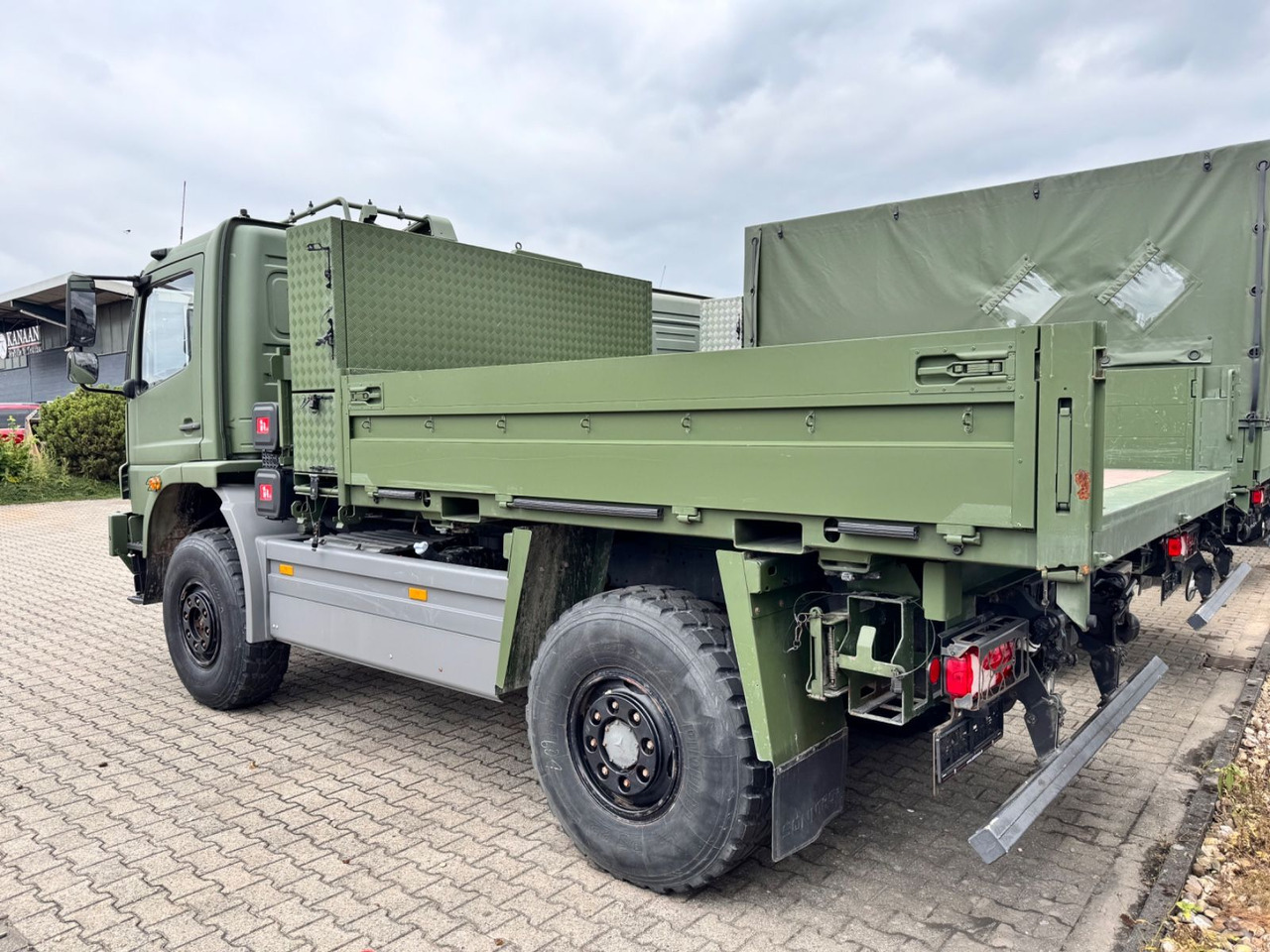 Mercedes-Benz 1018 Atego 4x4 Allrad Camper Expedition - Container transporter/ Swap body truck: picture 3 Mercedes-Benz 1018 Atego 4x4 Allrad Camper Expedition - Container transporter/ Swap body truck: picture 3