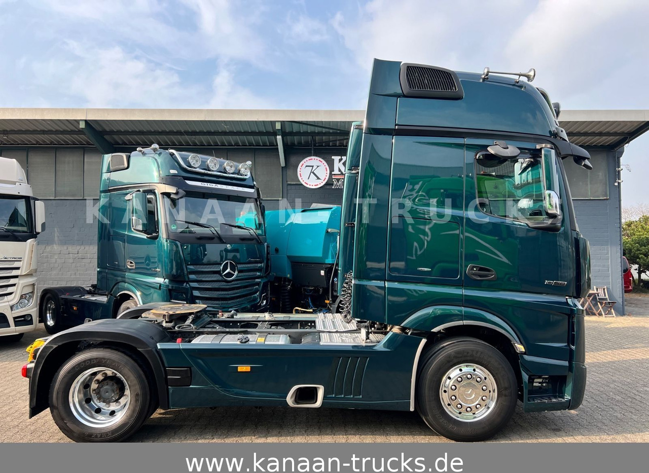 Mercedes-Benz 1858 LS Actros 5 GigaSpace leder Xenon 1860 1863 - Tractor unit: picture 3 Mercedes-Benz 1858 LS Actros 5 GigaSpace leder Xenon 1860 1863 - Tractor unit: picture 3