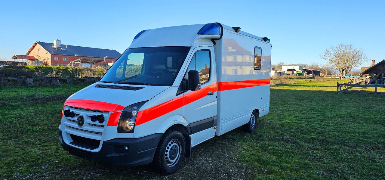 Volkswagen Crafter ELW Rettungswagen Camper Van - Ambulance: picture 2 Volkswagen Crafter ELW Rettungswagen Camper Van - Ambulance: picture 2
