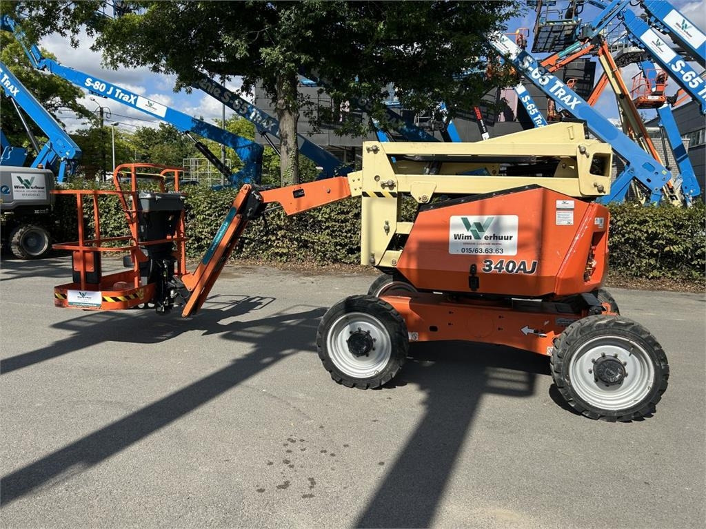 JLG 340AJ (4566) - Articulated boom: picture 2 JLG 340AJ (4566) - Articulated boom: picture 2