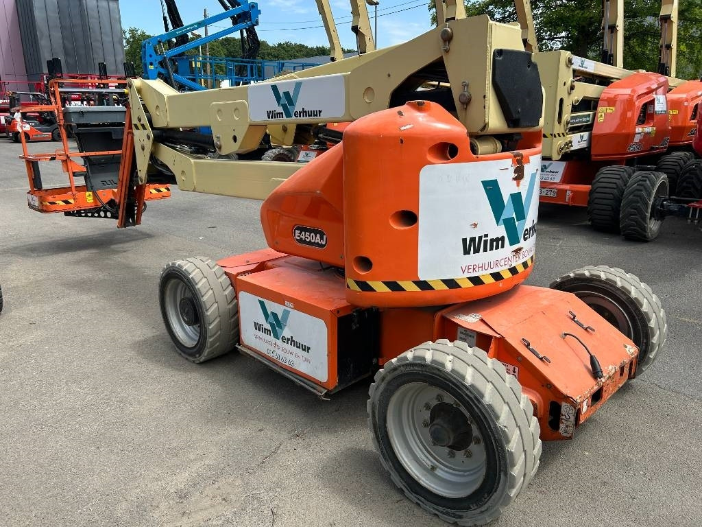JLG E 450 AJ - Articulated boom: picture 2 JLG E 450 AJ - Articulated boom: picture 2