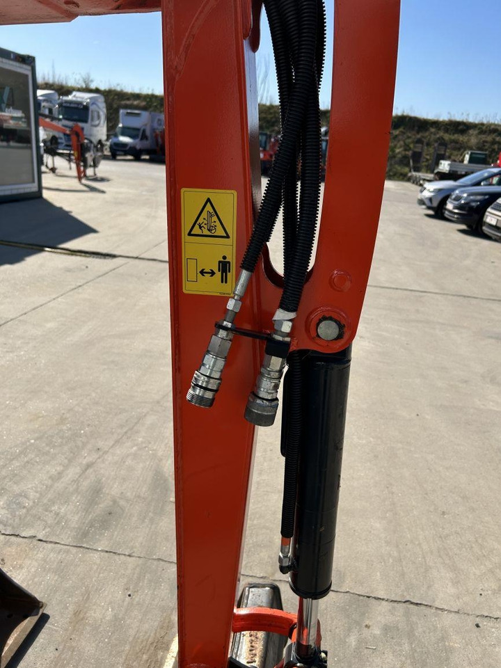 Mini excavator Kubota KX019-4 HI (9417): picture 11 Mini excavator Kubota KX019-4 HI (9417): picture 11