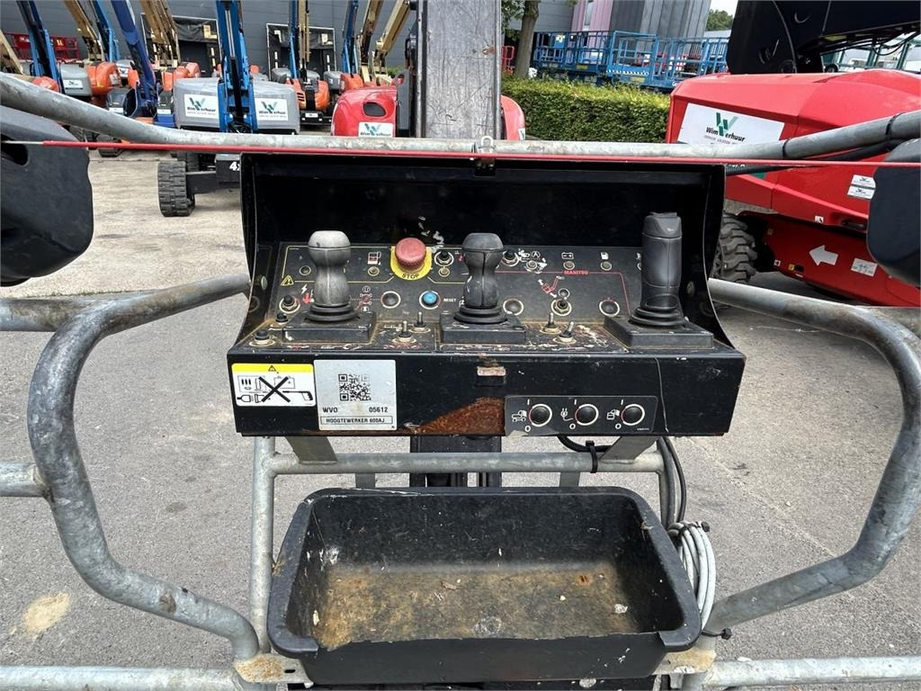 Manitou 200 ATJ RC ST5 (5612) - Articulated boom: picture 4 Manitou 200 ATJ RC ST5 (5612) - Articulated boom: picture 4