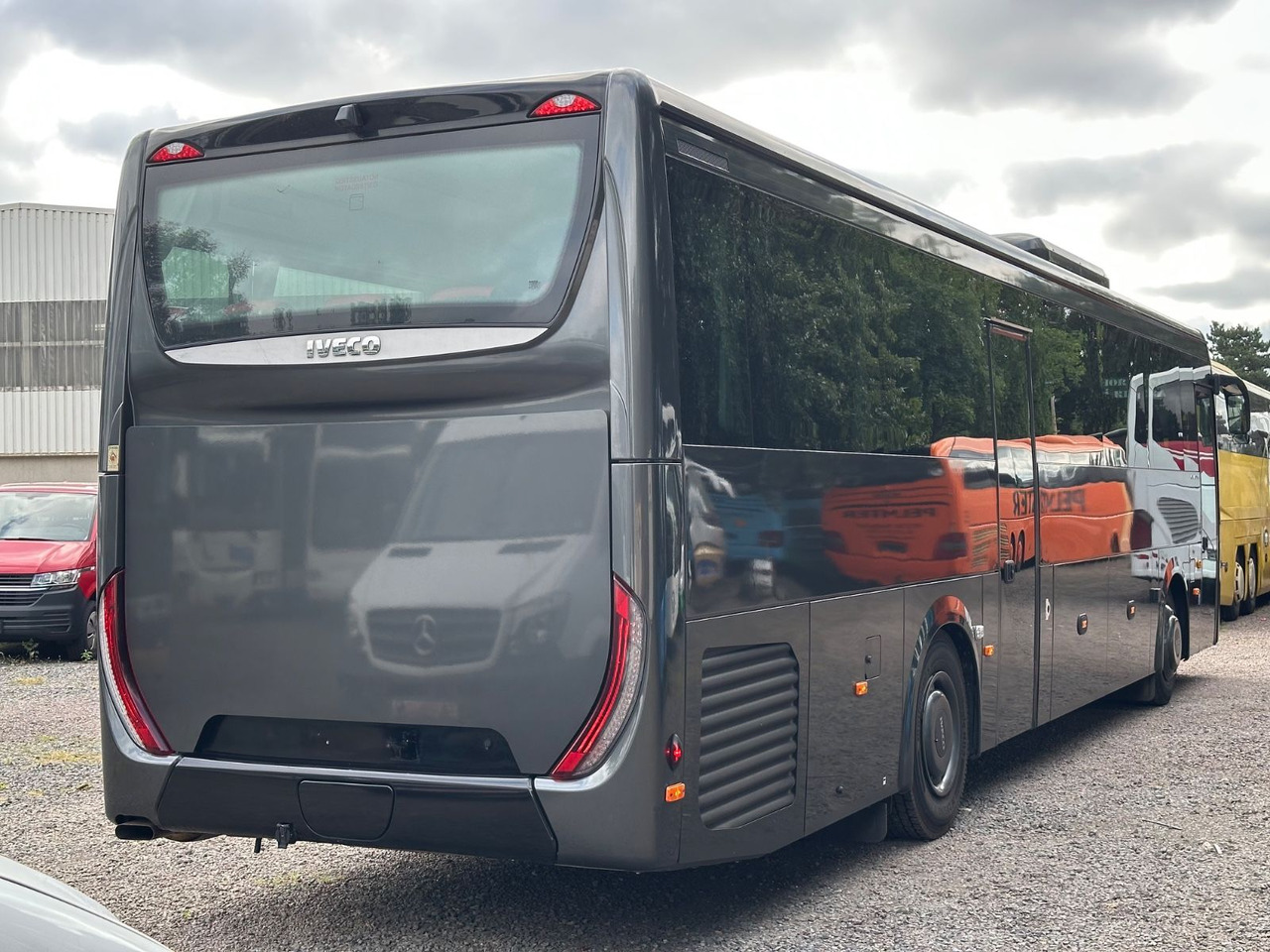 Iveco EVADYS H (55 Sitze*Schalt*176 tKm) - Minibus, Passenger van: picture 2 Iveco EVADYS H (55 Sitze*Schalt*176 tKm) - Minibus, Passenger van: picture 2