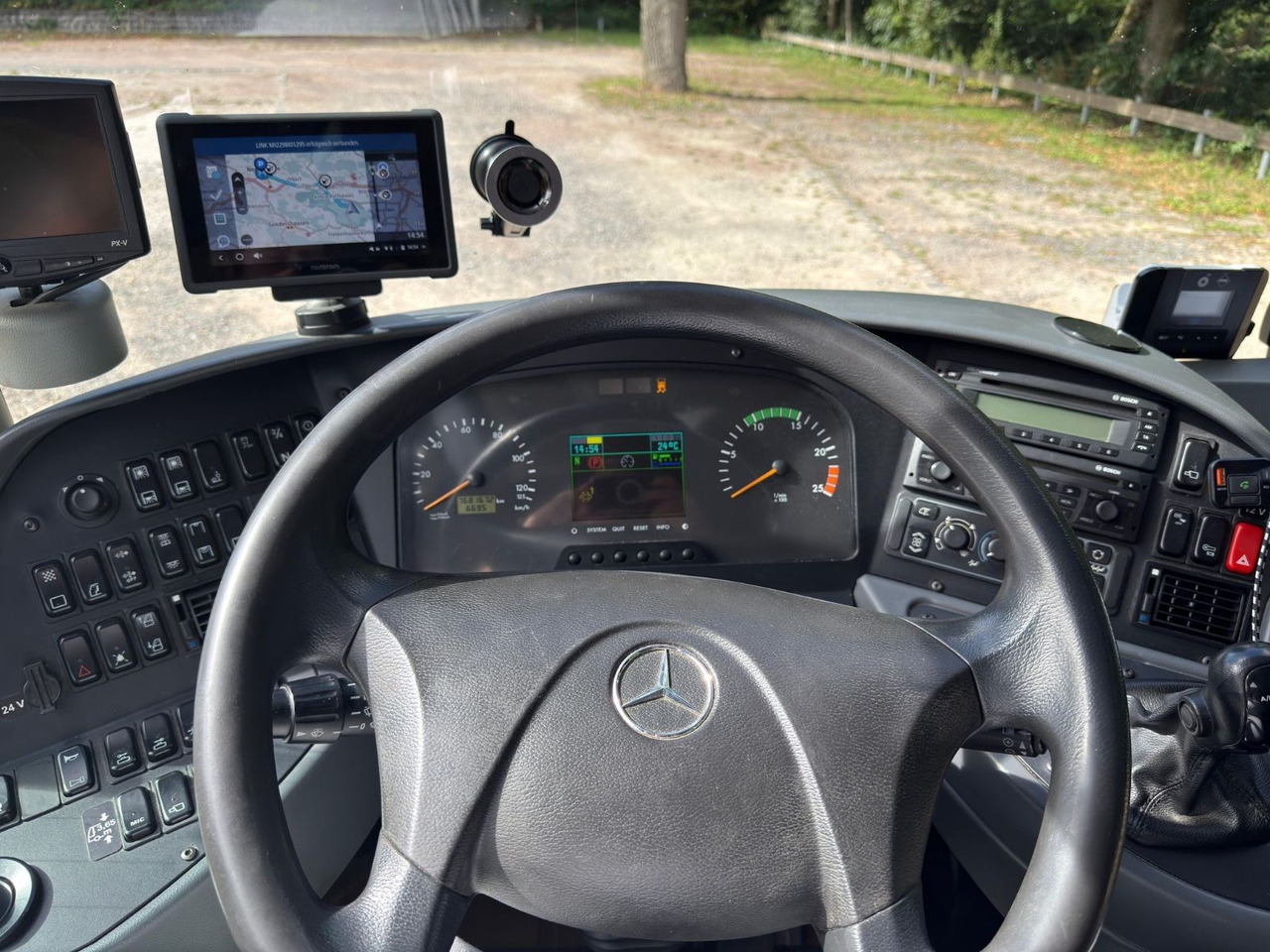 Mercedes-Benz Tourismo O350 17 RHD-L (59Sitze*DE*TOP) - Coach: picture 5 Mercedes-Benz Tourismo O350 17 RHD-L (59Sitze*DE*TOP) - Coach: picture 5