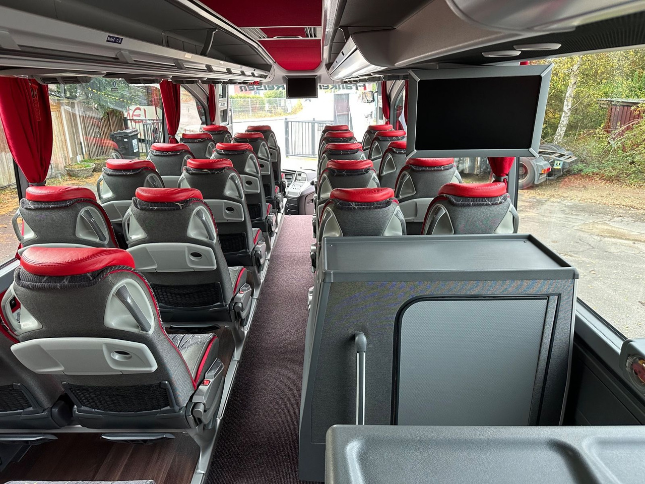 Leasing of  Mercedes-Benz Travego O580 16 RHD-M (LuxLine*TOP*DE) Mercedes-Benz Travego O580 16 RHD-M (LuxLine*TOP*DE): picture 18