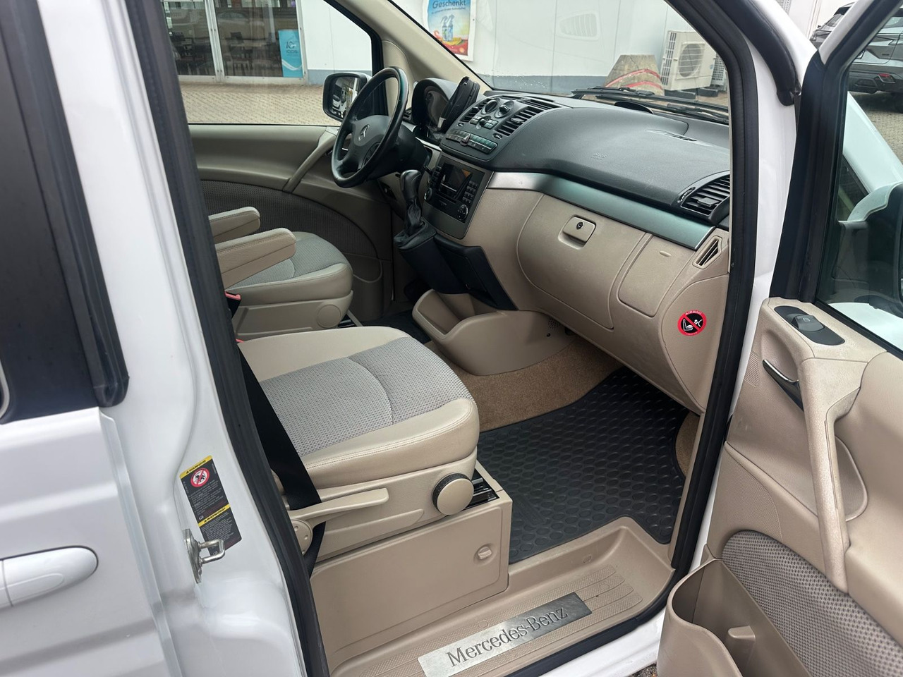 Passenger van Mercedes-Benz Viano 2.2 CDI AMBIENTE extralang (Autom*133 tKm): picture 10
